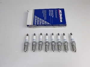Spark Plugs ACDelco 12556183 For Oldsmobile Intrigue 1999-2002 ,Aurora 2001 2002 - Picture 1 of 4