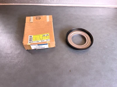 Pistón embrague intermedio Ford OEM NOS 4F1Z-7E005-AA 4AT 2004-2007 Ford Taurus Foto 1 de 4