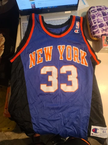 VTG New York Knicks Patrick Ewing Champion Jersey Size 44 Cover