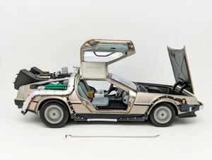 1:18 BTTF Diecast DeLorean With 1TB Hard Drive Inside - RARE ONLY 1 EXISTS - Picture 1 of 16