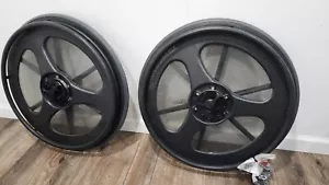 Intelliwheels 2:1 Verhältnis Getriebe Rollstuhlräder + Halterungen - Bild 1 von 6