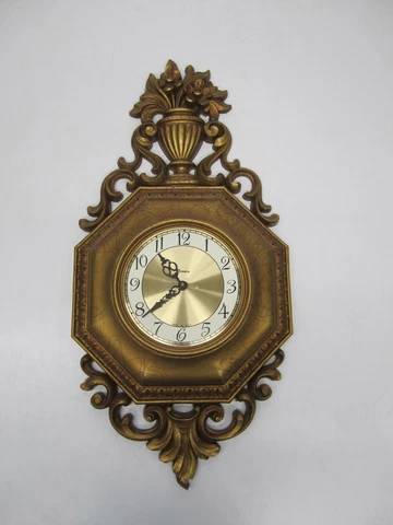 Vtg Mid-Century 1960s Syroco 4280 Wall Clock Gold Ornate Hollywood Regency Works Cover