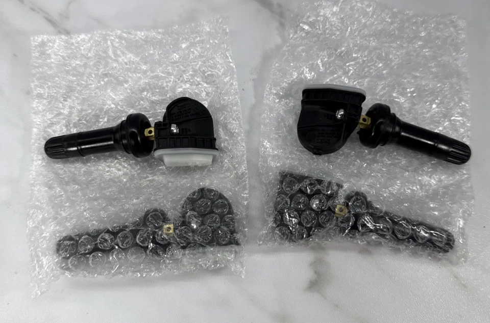 SET OF 4✨433MHz✨13516165✨Tire Pressure Sensor ✨TPMS Chevrolet Silverado,GMC,.... - Image 1 of 1