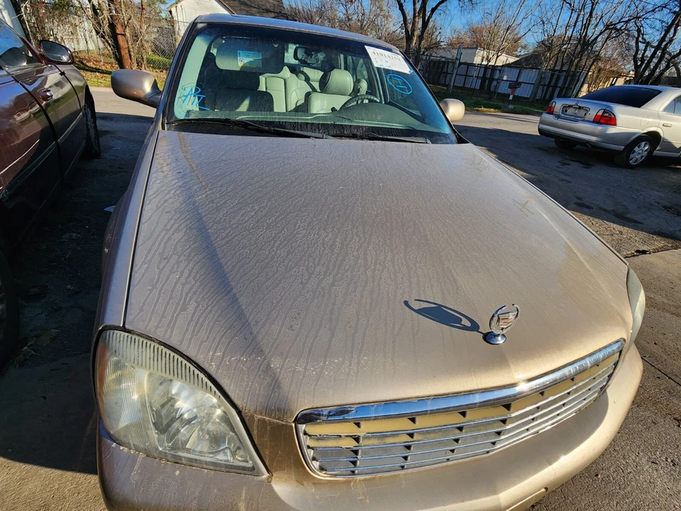Cadillac Deville Hood Gold 2000 2001 2002 2003 2004 2005 Foto 1 de 1