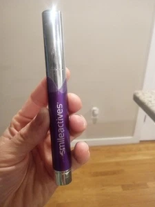 Pluma blanqueadora Smileactives ~ PALO ULTRA COMO NUEVA ~ 0,11 fl oz ¡¡¡NUEVA!!! Leer - Imagen 1 de 4