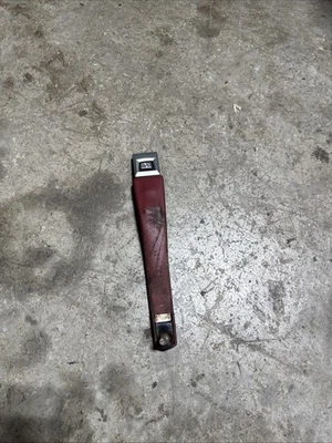 Cinturón de seguridad delantero rojo para pasajero Jeep Cherokee XJ 84-87 OEM (Z86) Foto 1 de 4