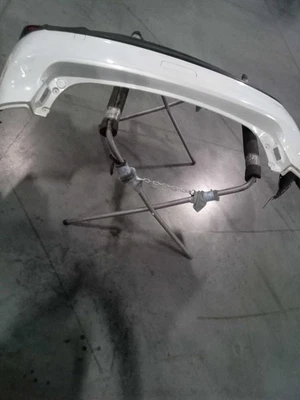 Conjunto de parachoques trasero usado para: Mitsubishi Outlander Sport 2015 sin estacionamiento como Foto 1 de 4