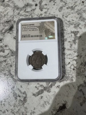 Imperio Romano Casa de Constantino BI Reducido Nummus Licinio I AD 308-324 NGC  Foto 1 de 4