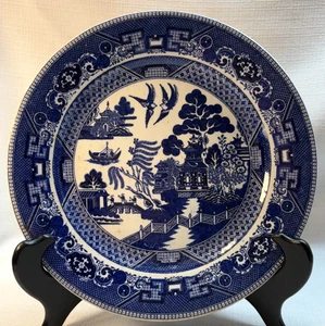 Vintage BUFFALO CHINA C-12 BLUE WILLOW Porcelain DINNER PLATE - Picture 1 of 3