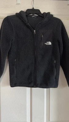 Флисовая детская молодежная The North Face размер M 10/12 черная с капюшоном - Изображение 1 из 4