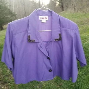 Vintage Cropped Button Up Shirt Womens SMALL Purple Short Sleeve Turn On ‘90s - Picture 1 of 13