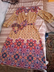 NICE MONTEAU LOS ANGELES LADIES FLORAL PATTERN HALF SLEEVE DRESS,SIZE SMALL ,VGC - Picture 1 of 9