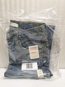Signature By Levi Strauss & Co. Men's Straight Fit Jeans Size 29x30 Brand New - Picture 1 of 4