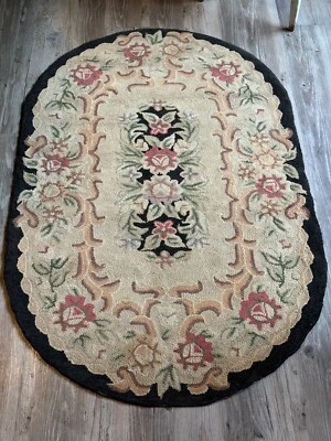 Винтажный бежевый коричневый цветочный фермерский овальный ковер-крючок сделано в Японии — 33 дюйма x 53 дюйма - Изображение 1 из 4