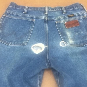 Jeans Wrangler EE. UU. 935DEN Calce Ajustado Bootcut Para Hombres Medidas Envejecidas 30x32 R10 - Imagen 1 de 9