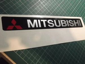 Adesivo posteriore portellone posteriore Mitsubishi GRANDE - Foto 1 di 3