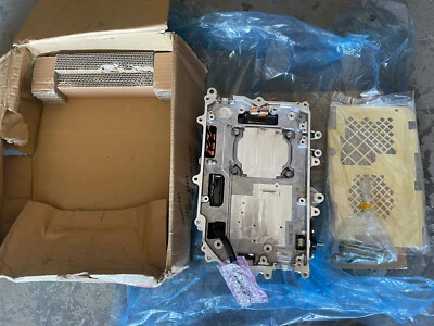 2010 - 2014 Toyota Prius Hybrid Converter Kit 04899-47030 - Image 1 of 4