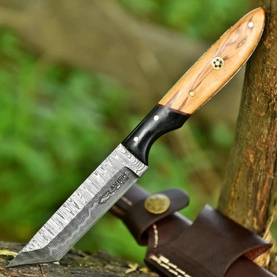 手工制作大马士革全唐鲍伊狩猎刀橄榄木手柄带鞘 — 第 1/4 张图片