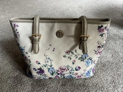Сумочка Giani Bernini средний размер с цветочным рисунком - Изображение 1 из 4