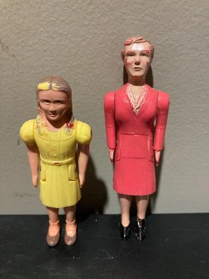 Muñecas articuladas vintage Renwal para casa de muñecas madre #43 e hija #41 Foto 1 de 2