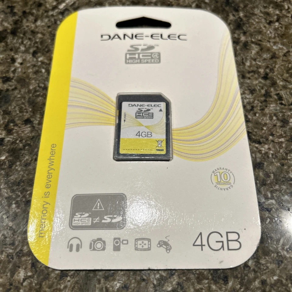 Dane-Elec DA-SD-4096-R 4GB High Speed Memory Card NEW - Image 1 of 2