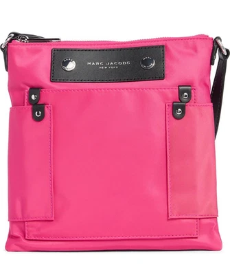 Bolso Bandolera Plano Marc Jacobs Preppy Swing Nylon ~NUEVO CON ETIQUETAS~ Rosa Caliente Foto 1 de 4
