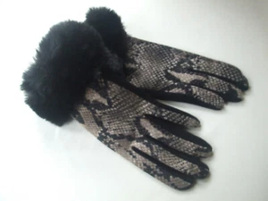Ladies Touch Screen Animal Print Fleece Lined Winter Gloves Faux Fur Cuff Cream - Picture 1 of 2