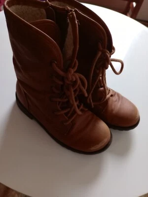 Botas Cherokee Niñas Pequeñas Marrón Cremallera y Encaje Talla 11- Fotogénicas Foto 1 de 4