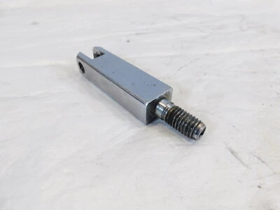 Harley Davidson Electra Glide & Road King Highway Footpeg Mount Clevis Bracket Foto 1 de 4