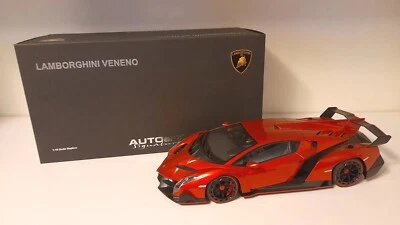 LAMBORGHINI VENENO rosso metallizzato 1:18 AUTOart  serie numerata molto rara - Immagine 1 di 4