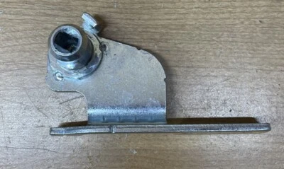 OEM Genuine Frigidaire Refrigerator Middle Right Door Hinge, 5304519104 - Image 1 of 2