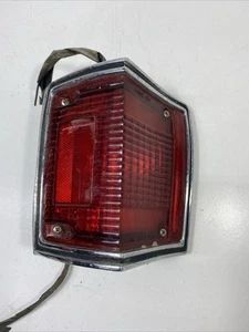 1970 1971 1972 Chevy Chevelle El Camino Taillight housing Bezel Lenses 5962733-1 - Foto 1 di 12