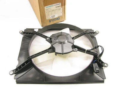 VDO FA70076 A/C Condenser Fan For 1992-1996 Toyota Camry 2.2L 4-CYL. Foto 1 de 4
