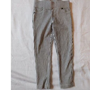 Zara girls black pinstripe pants size 5 - Picture 1 of 5