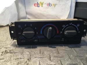2002 CHEVROLET SILVERADO A/C HEATER CLIMATE CONTROL 15054697 OEM - Picture 1 of 9
