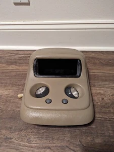 00-06 Chevy Silverado Tahoe Suburban GMC Yukon Overhead Console OEM Taupe - Picture 1 of 5