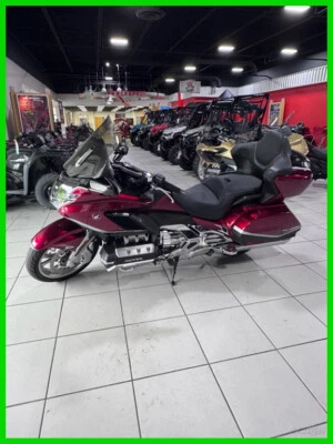 Honda Gold Wing Tour 2021 Foto 1 de 4