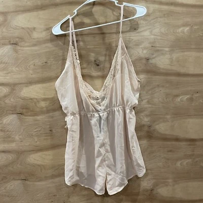 Nuevo con etiquetas Nastygal agarra tu rubor de peluche de gasa para mujer grande tijera SEXY Foto 1 de 4