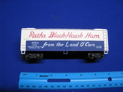 HO Scale Roco Rath's Black Hawk Ham Reefer - Freight Train - Image 1 of 4
