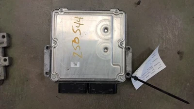 Módulo de control electrónico ECM del motor 1,6 L compatible con 13-16 ESCAPE 714629 Foto 1 de 4