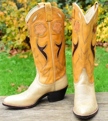 *DAÑADO* De Colección Ralph Lauren 5C (Ancho) Hecho a Mano Vaquera Selene Botas con Incrustaciones Florales Foto 1 de 4