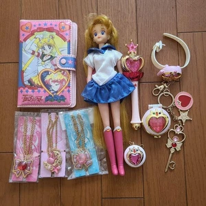 Sailor Moon Doll And Accessories Set - Picture 1 of 8