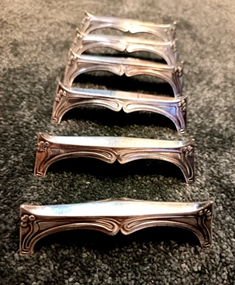 A set of 6 antique WMF ivy efeu art nouveau silver-plated knife rests - Image 1 of 4