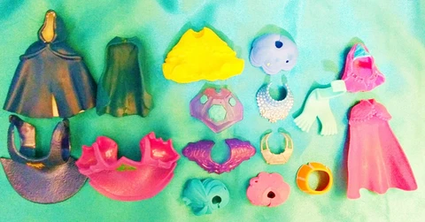 MIXED LARGE LOT of 16! Disney Princess Magic Clip Descendent Accessories Cover