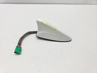 KIA SPORTAGE MK4 EXTERIOR AERIAL ANTENNA IN WHITE HW 2016 96210-F1400 - Image 1 of 4
