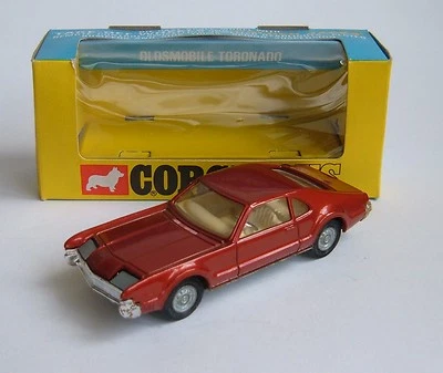 Corgi Toys No. 276, Oldsmobile Toronado 'Take-off Wheels' Golden Jacks - Mint - Image 1 of 4