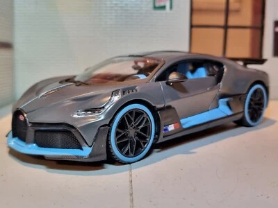 Bugatti Divo Gray W16 Supercar Detailed 1:24 Scale Diecast Model Car - Image 1 of 4
