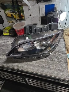 2022 - 2023 Hyundai Kona Left Side OEM halogen Headlamp - Picture 1 of 12