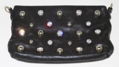 Bolso sin asas de cuero negro Alexis Hudson cartera estrás tachonado Foto 1 de 4