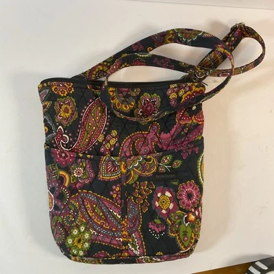 Bella Taylor Foto 1 de 4